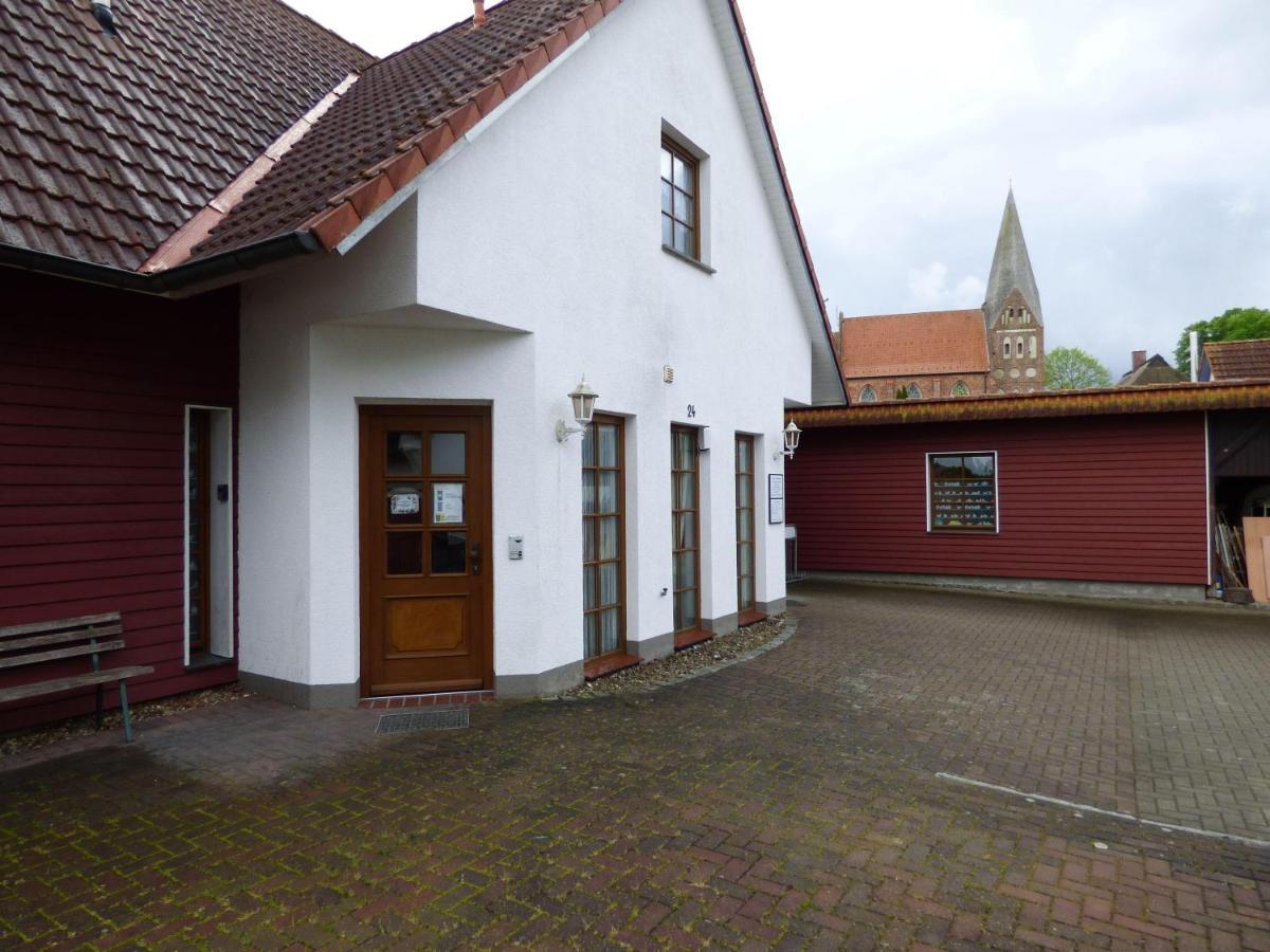 Ferienwohnung Beim Doktor Poseritz Exterior foto